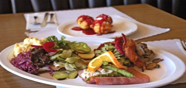 The Red Viking Restaurant Solvang CA, restaurant Breakfast Lunch Dinner